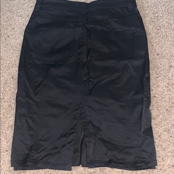 Bebe pencil skirt - Picture 2 of 11